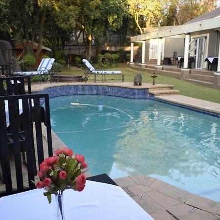 The Elephant Room At Frederick'S Place Pretoria-Noord エクステリア 写真