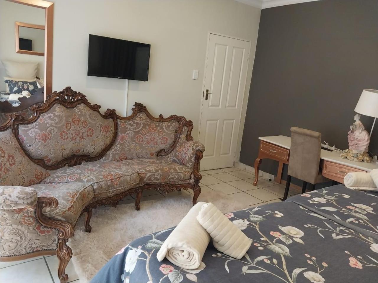 The Elephant Room At Frederick'S Place Pretoria-Noord エクステリア 写真